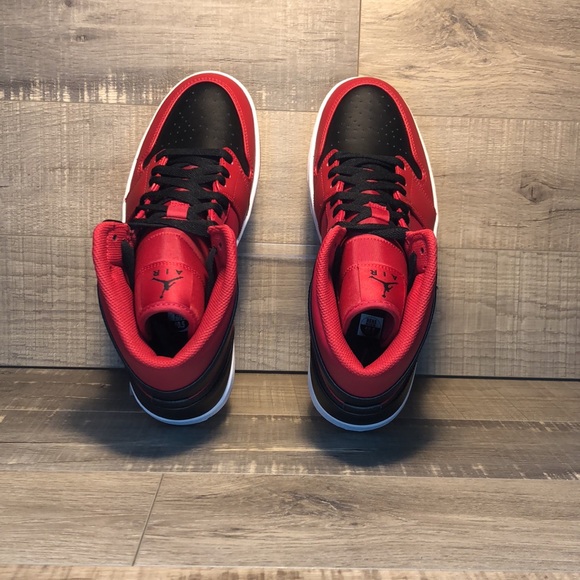 Nike - Air Jordan 1 MID - Picture 6 of 6